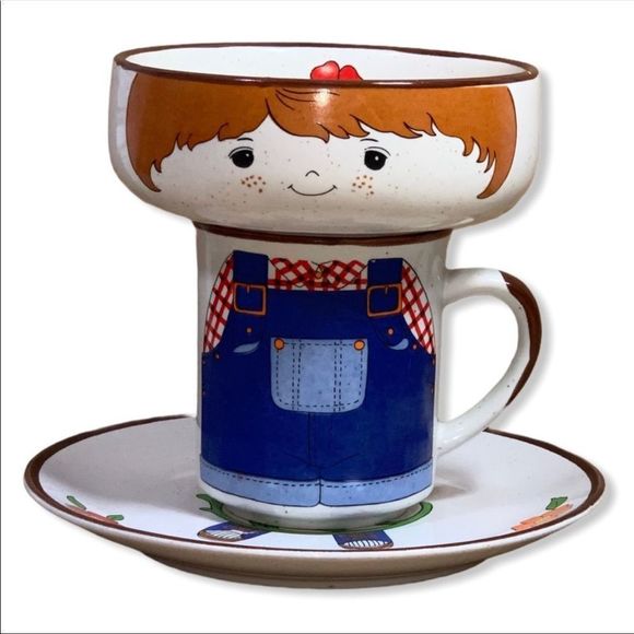 1970’s Children’s Dinnerware Set - Picture 2 of 10